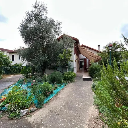 Maison Equipee Avec Jardin, Abri Voiture, Grande Terrasse Avec Un Grand Volet Roulant *