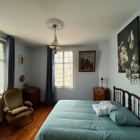 Ferienhaus Maison Equipee Avec Jardin, Abri Voiture, Grande Terrasse Avec Un Grand Volet Roulant Jurançon