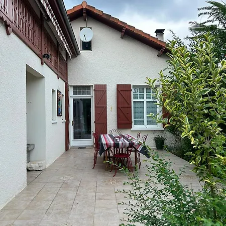 Ferienhaus Maison Equipee Avec Jardin, Abri Voiture, Grande Terrasse Avec Un Grand Volet Roulant *